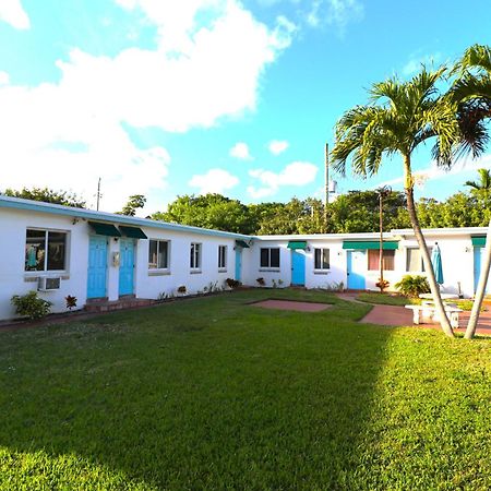 Hallandale Beach Motel With Free Parking And Full Kitchen ! No Extra Fees! Accepting Cash! Dış mekan fotoğraf
