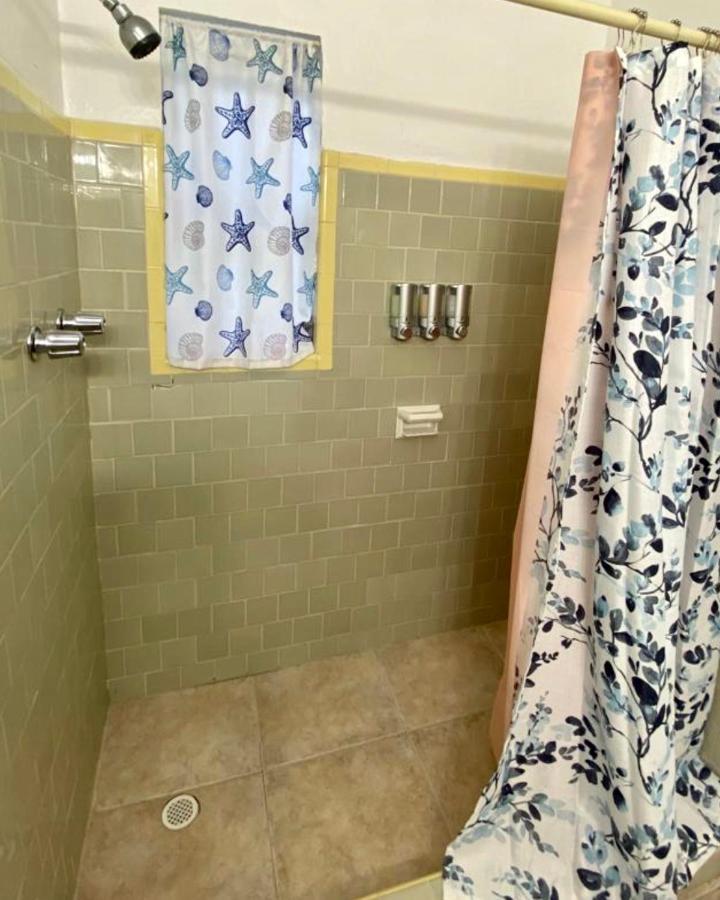 Hallandale Beach Motel With Free Parking And Full Kitchen ! No Extra Fees! Accepting Cash! Dış mekan fotoğraf